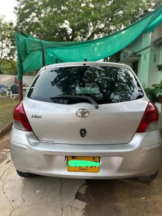 Toyota Vitz 2009 for Sale in Karachi Image-1