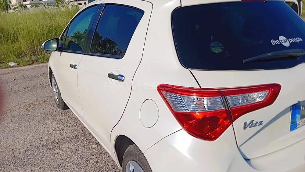 Toyota Vitz 2019 for Sale in Islamabad Image-1