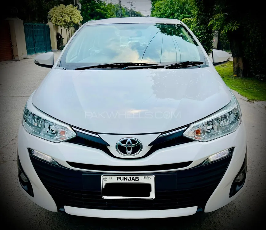Toyota Yaris Sedan 2022 for Sale in Lahore Image-1