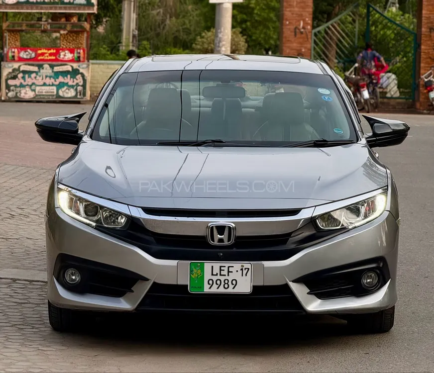 Honda Civic 2017 for Sale in Multan Image-1