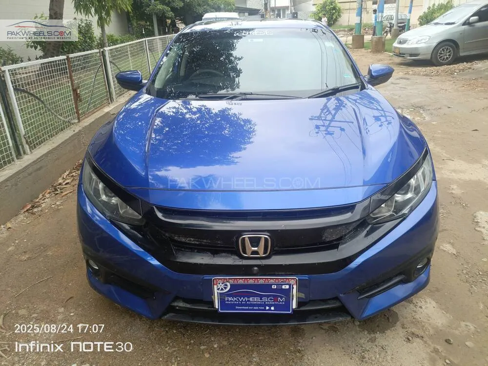 Honda Civic 2017 for Sale in Karachi Image-1