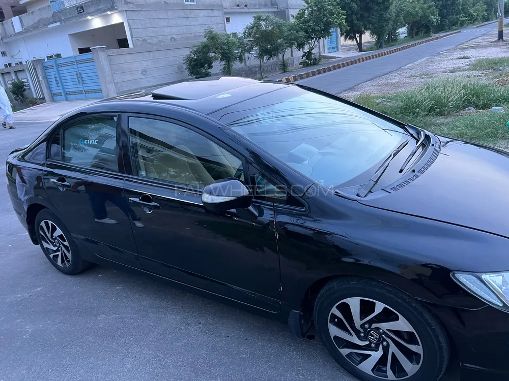 Honda Civic 2012 for Sale in Multan Image-1