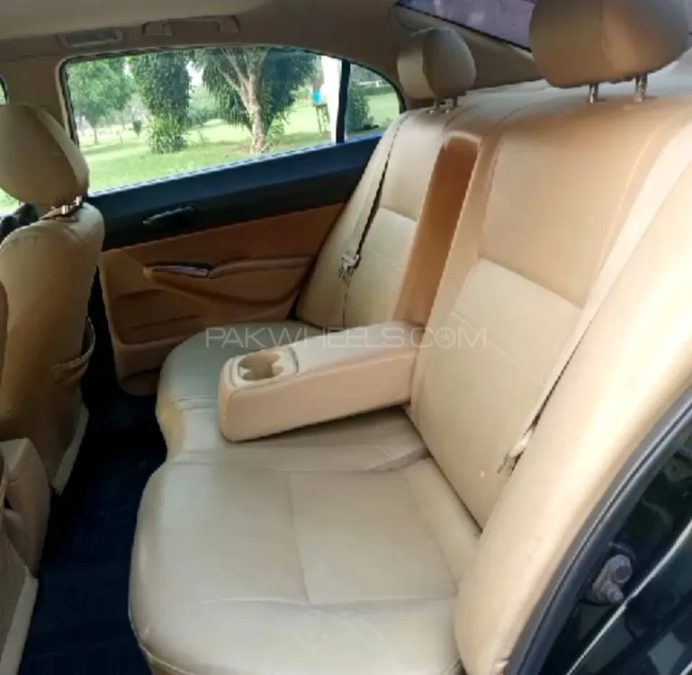 Honda Civic 2010 for Sale in Rawalpindi Honda Civic 2010 for Sale in Rawalpindi Image-18