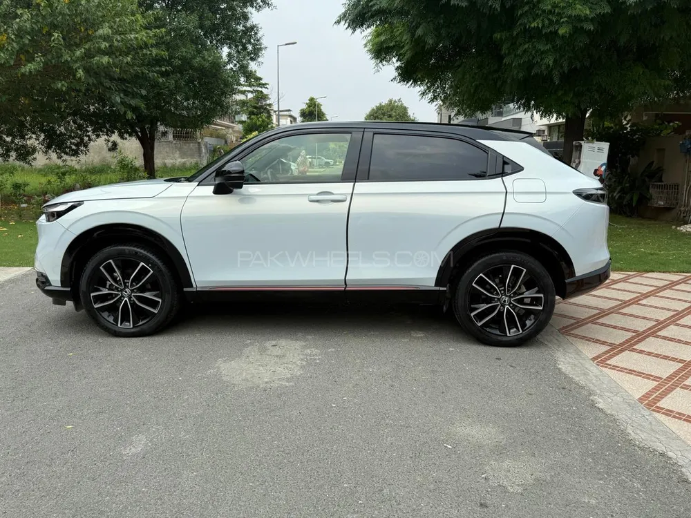 Honda Vezel 2022 for Sale in Lahore Image-1