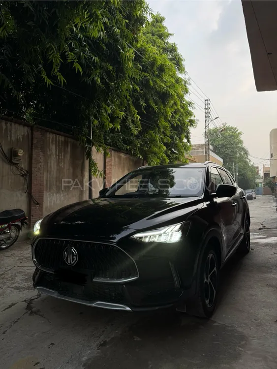 MG HS 2025 for Sale in Faisalabad Image-1