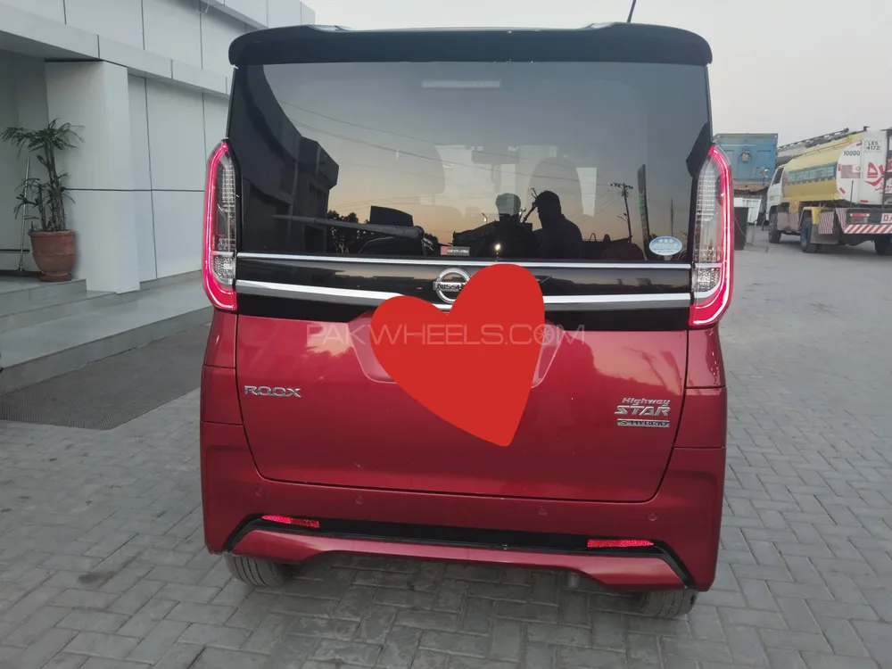 Nissan Roox 2024 for Sale in Sambrial Image-1