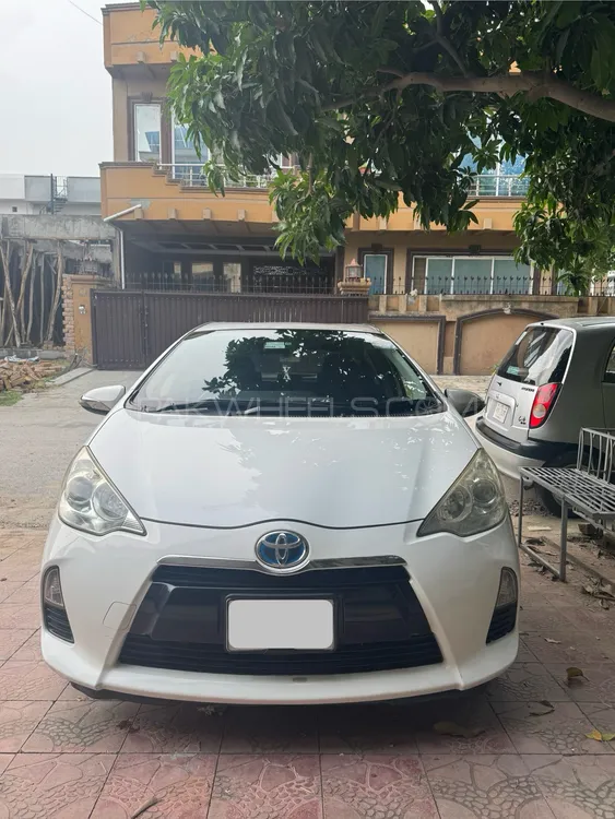Toyota Aqua 2013 for Sale in Islamabad Image-1