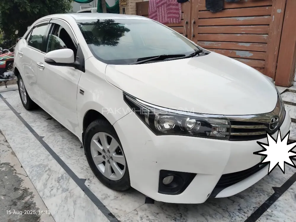 Toyota Corolla 2017 for Sale in Islamabad Image-1