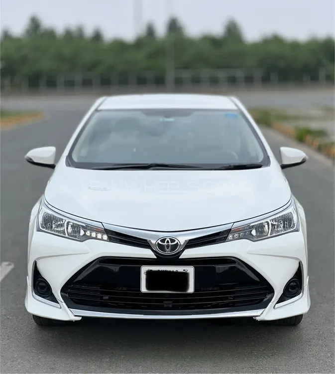 Toyota Corolla 2021 for Sale in Lahore Image-1