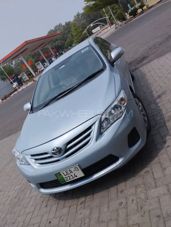 Toyota Corolla 2013 for Sale in Lahore Image-1