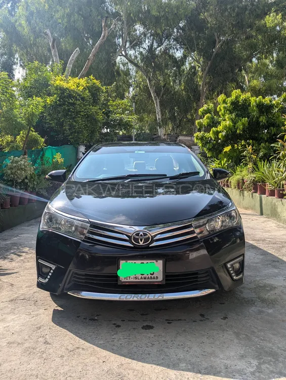 Toyota Corolla 2015 for Sale in Islamabad Image-1