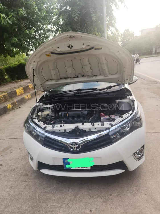 Toyota Corolla 2015 for Sale in Islamabad Image-1