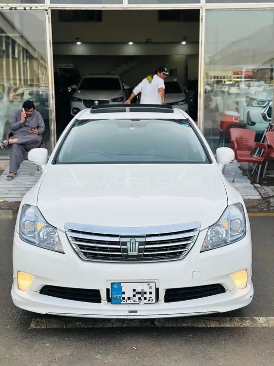 Toyota Crown 2011 for Sale in Quetta Image-1