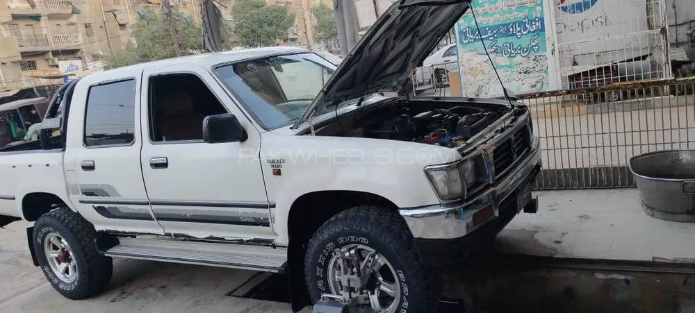 Toyota Hilux 1992 for Sale in Karachi Image-1