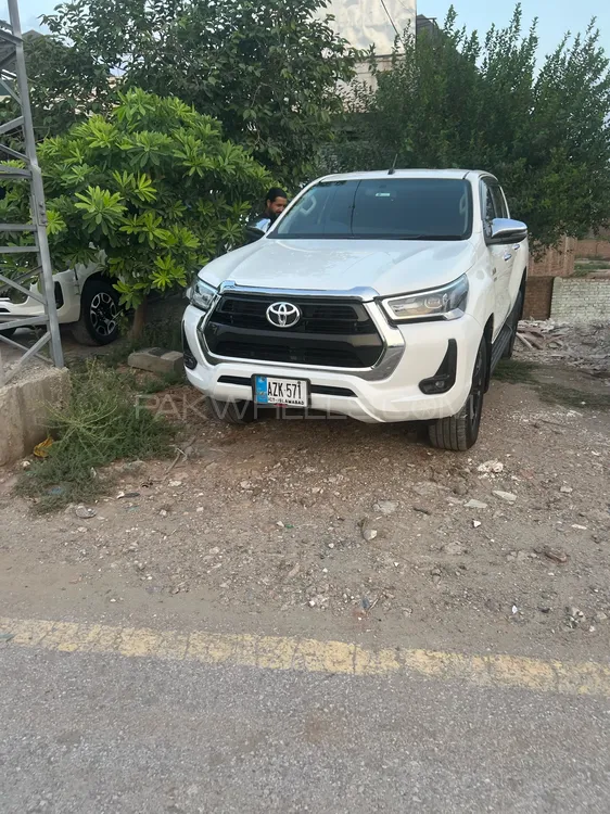 Toyota Hilux 2021 for Sale in Peshawar Image-1