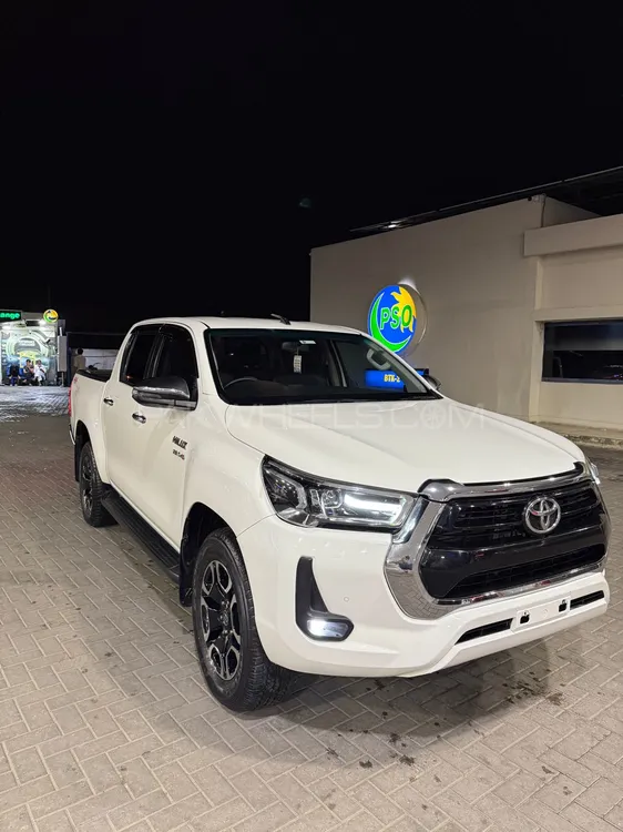 Toyota Hilux 2022 for Sale in Karachi Image-1