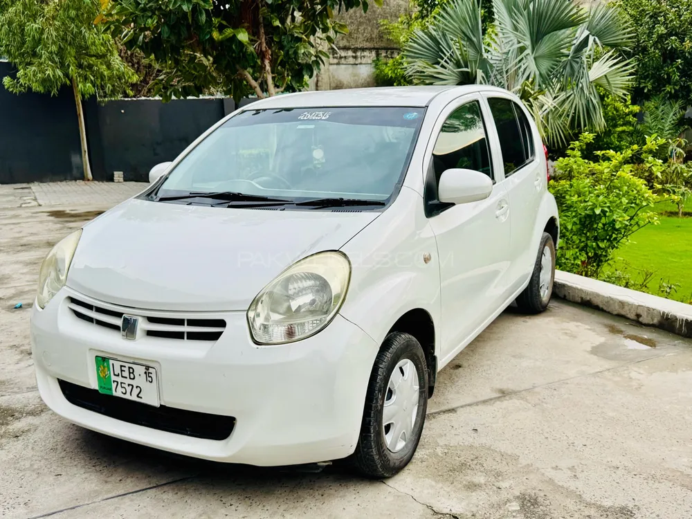 Toyota Passo 2011 for Sale in Lahore Image-1