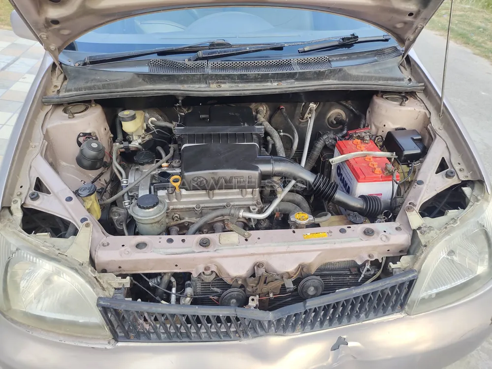 Toyota Platz 2001 for Sale in Faisalabad Image-1