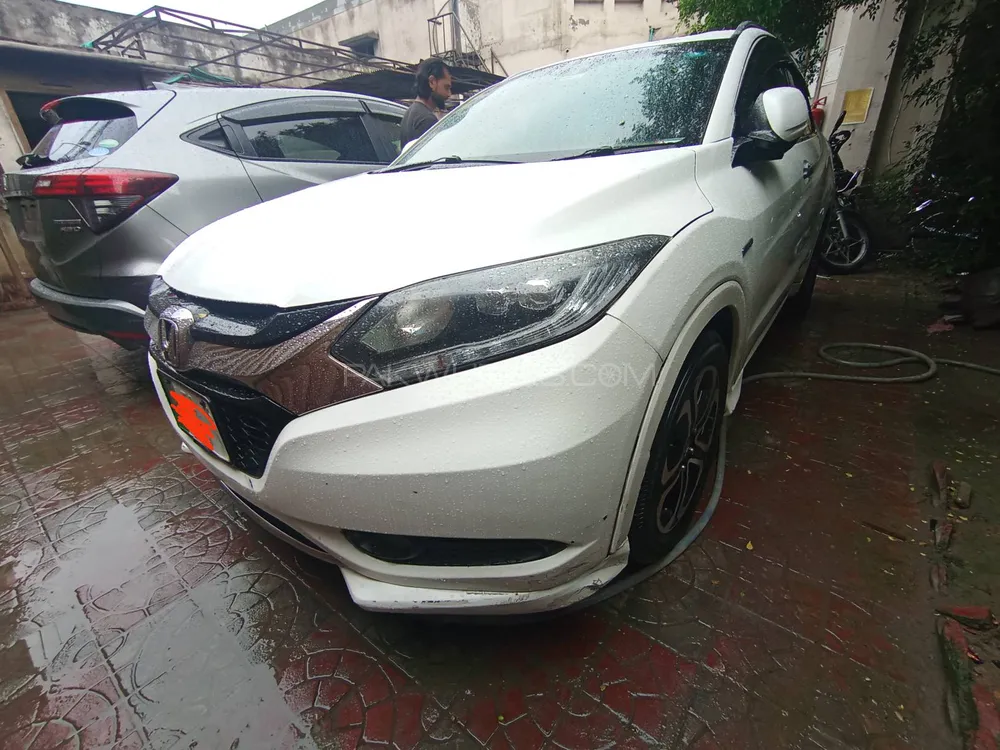 Honda Vezel 2016 for Sale in Lahore Image-1