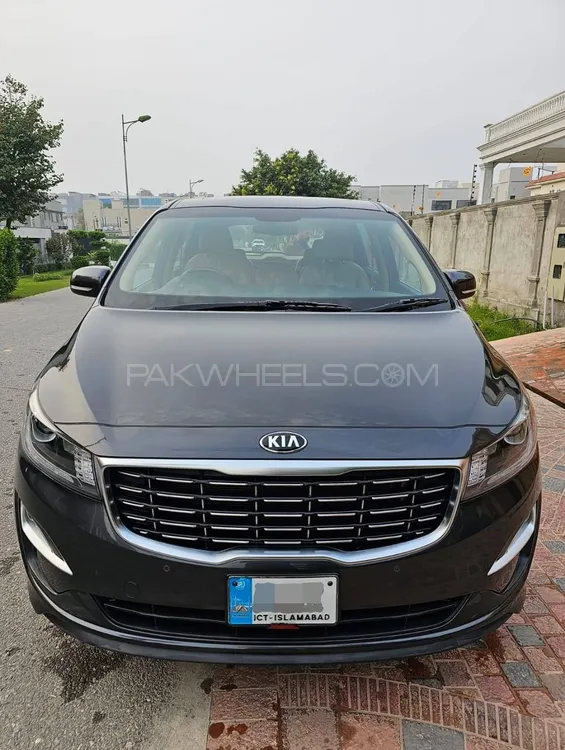 کِیا کارنیول 2019 for Sale in لاہور Image-1