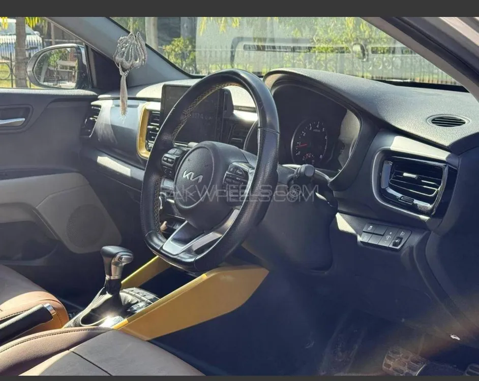 KIA Stonic 2021 for Sale in Lahore Image-1