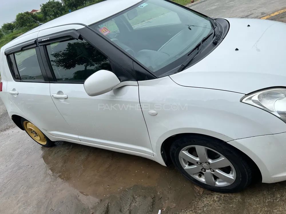 Suzuki Swift 2012 for Sale in Lahore Image-1
