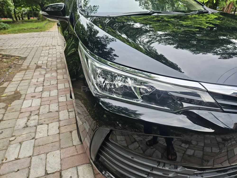 Toyota Corolla 2018 for Sale in Lahore Image-1