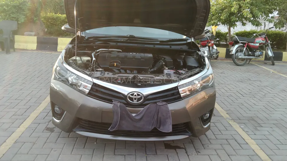 Toyota Corolla 2015 for Sale in Islamabad Image-1
