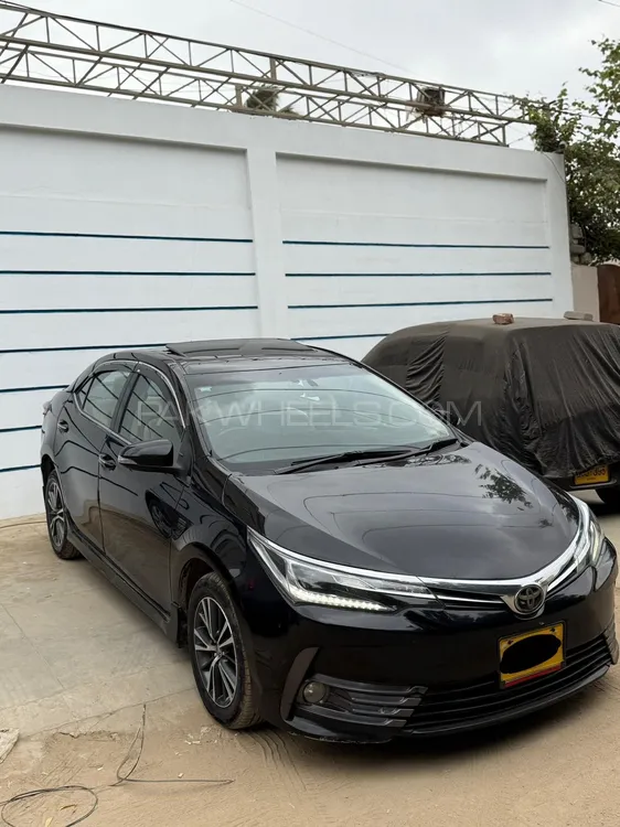 Toyota Corolla 2018 for Sale in Karachi Image-1