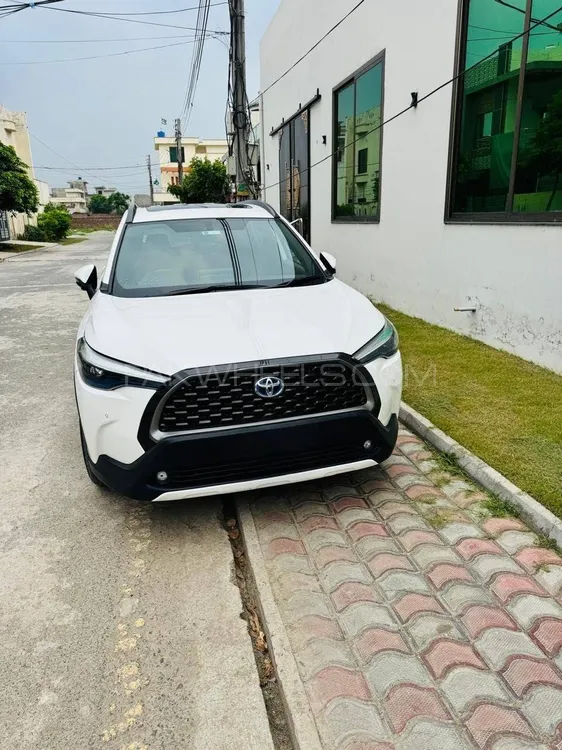 Toyota Corolla Cross 2024 for Sale in Sheikhupura Image-1