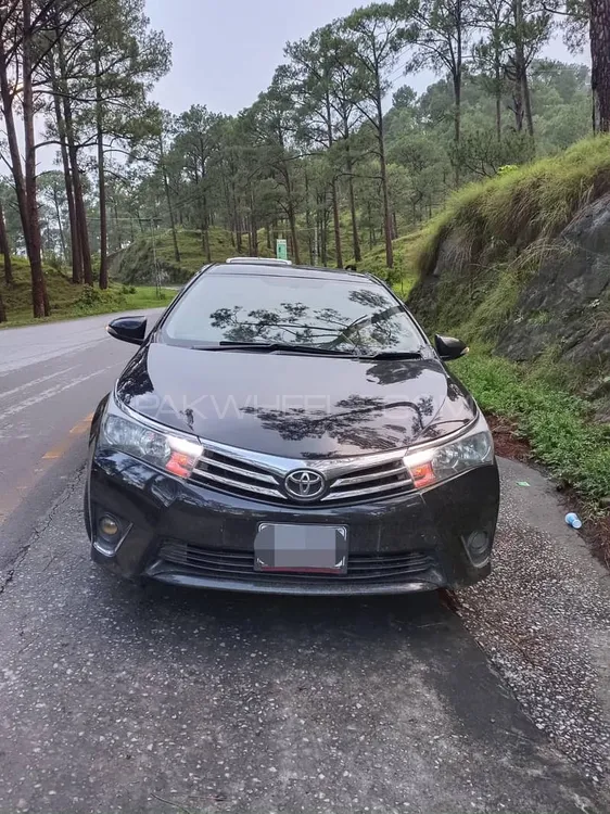 Toyota Corolla 2015 for Sale in Islamabad Image-1