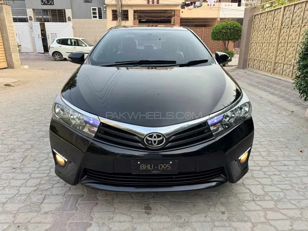 Toyota Corolla 2017 for Sale in Multan Image-1