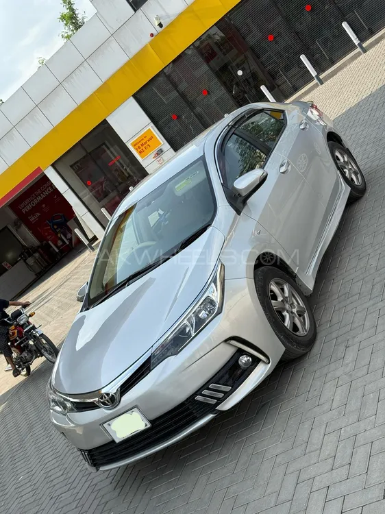 Toyota Corolla 2017 for Sale in Islamabad Image-1