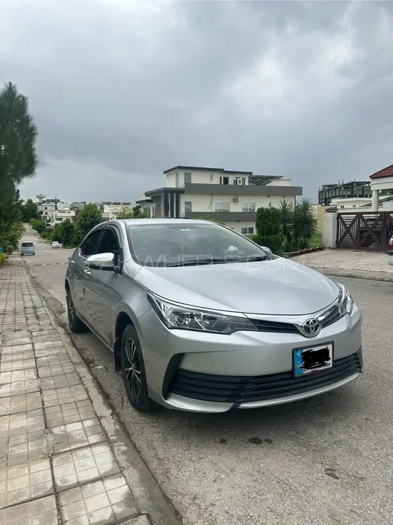 Toyota Corolla 2020 for Sale in Islamabad Image-1