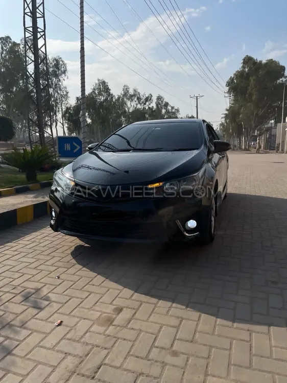Toyota Corolla 2015 for Sale in Peshawar Image-1