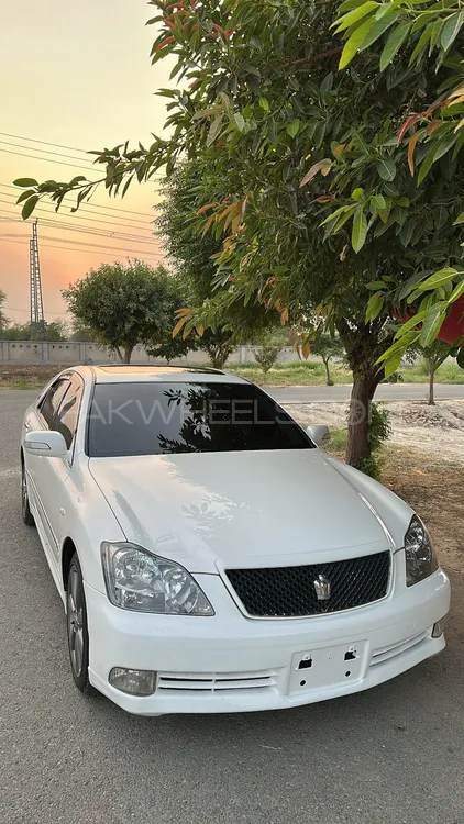 Toyota Crown 2004 for Sale in Lahore Image-1