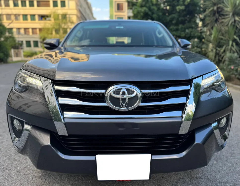 Toyota Fortuner 2017 for Sale in Islamabad Image-1