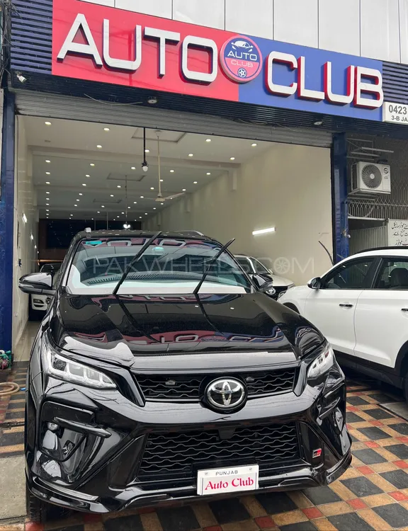 Toyota Fortuner 2025 for Sale in Lahore Image-1