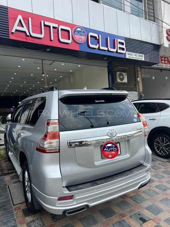 Toyota Prado 2010 for Sale in Lahore Image-1