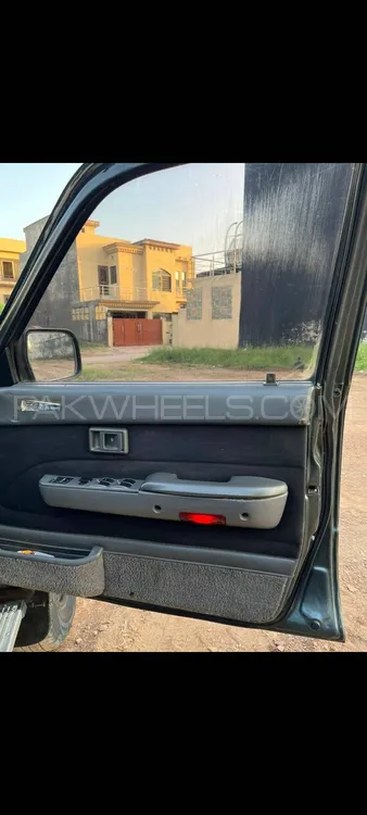 Toyota Surf 1990 for Sale in Rawalpindi Toyota Surf 1990 for Sale in Rawalpindi Image-6