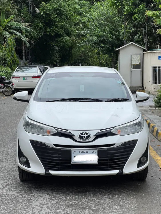 Toyota Yaris Sedan 2021 for Sale in Lahore Image-1