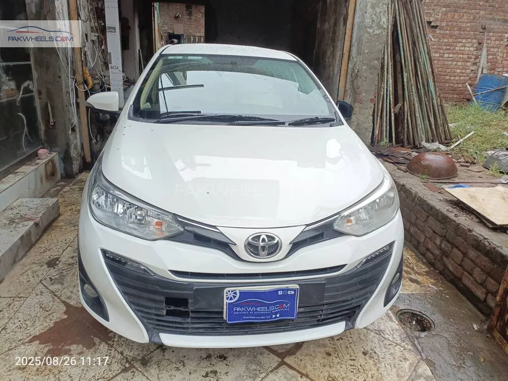 Toyota Yaris Sedan 2020 for Sale in Lahore Image-1