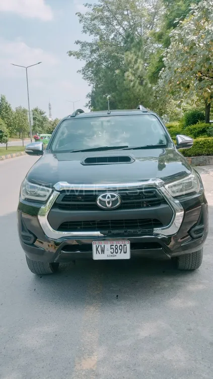 Toyota Hilux 2017 for Sale in Islamabad Image-1