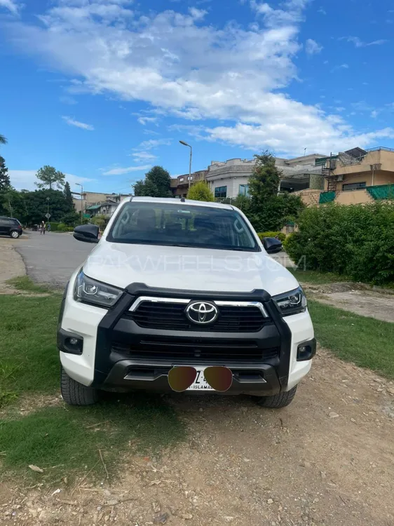 Toyota Hilux 2023 for Sale in Islamabad Image-1