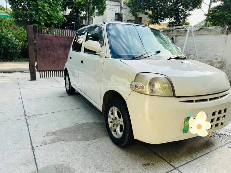 Daihatsu Esse 2013 for Sale in Lahore Image-1