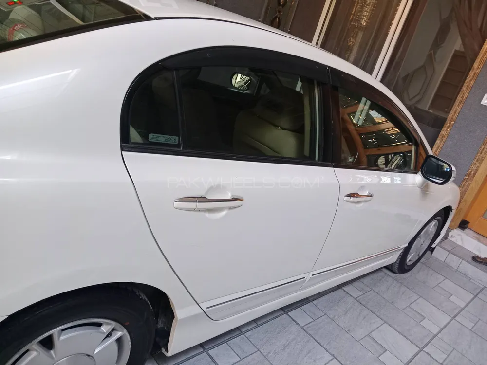 Honda Civic 2005 for Sale in Peshawar Image-1