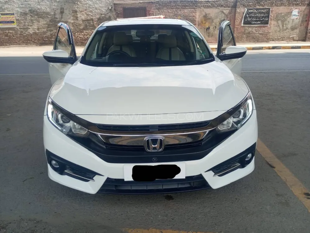 Honda Civic 2017 for Sale in Multan Image-1