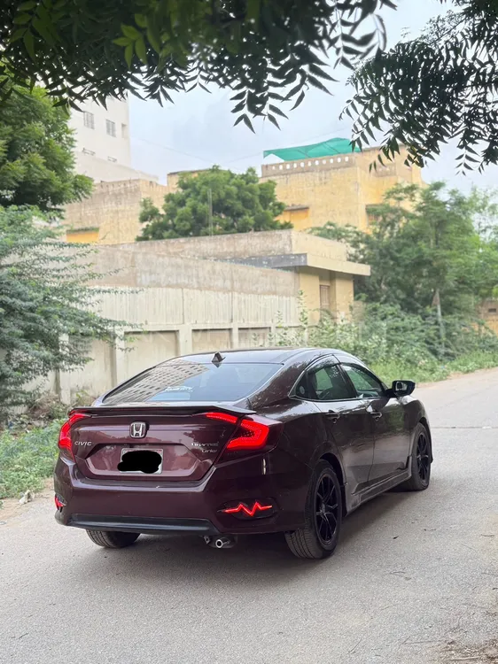 Honda Civic 2018 for Sale in Karachi Image-1