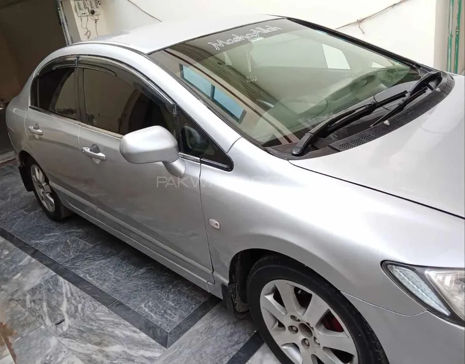 Honda Civic 2010 for Sale in Mian Wali Image-1