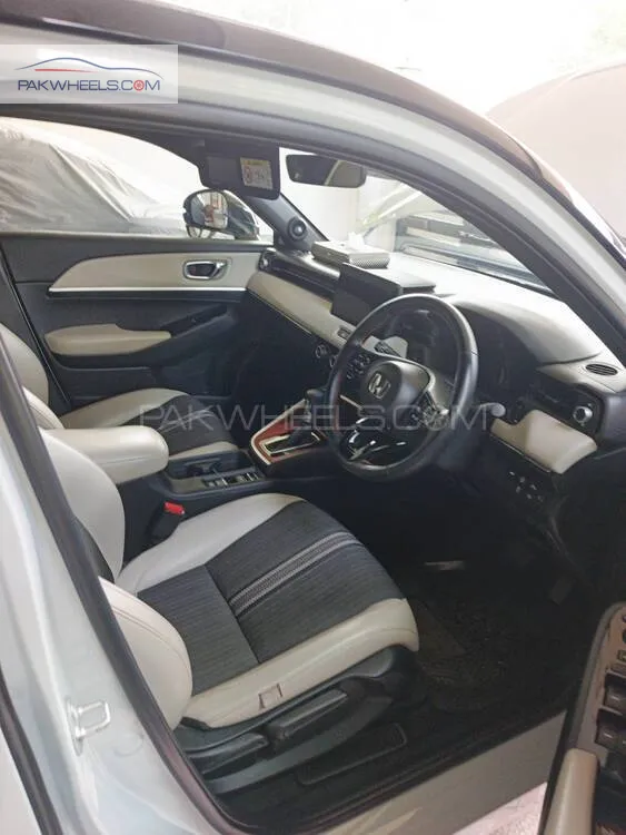 Honda Vezel 2022 for Sale in Lahore Honda Vezel 2022 for Sale in Lahore Image-10
